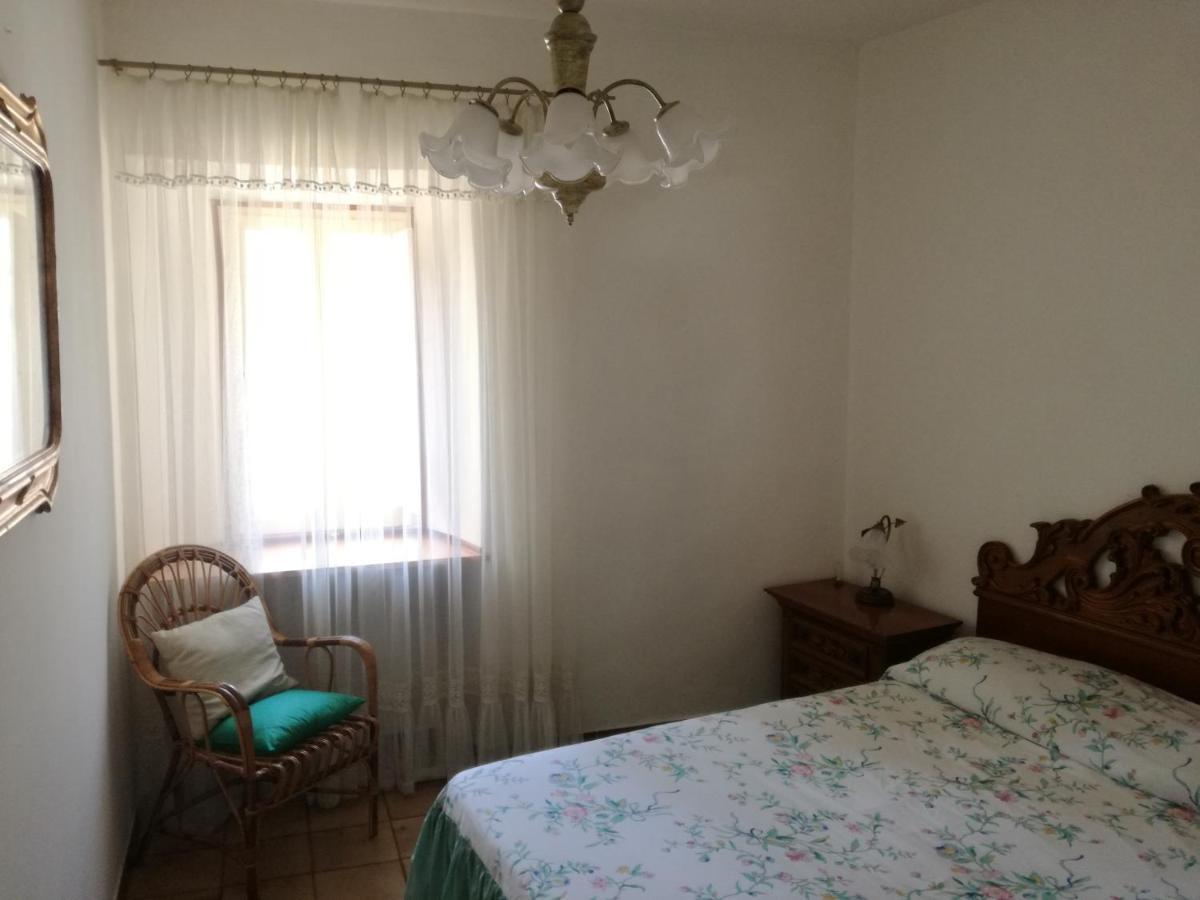 Il Piccolo Borgo Apartment Piediluco Luaran gambar