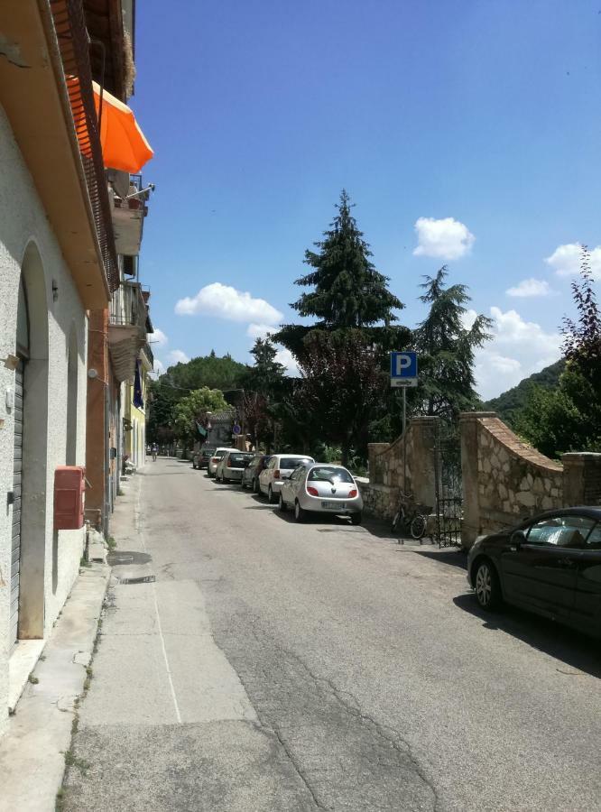 Il Piccolo Borgo Apartment Piediluco Luaran gambar